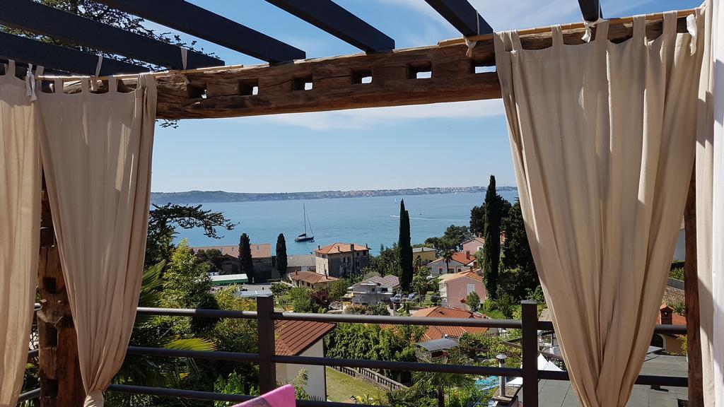 Studio-Apartments Monfort Portoroz Exterior foto